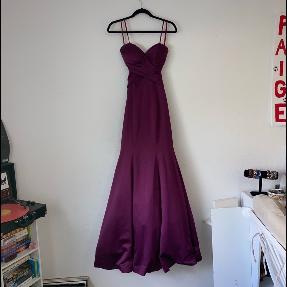 La Femme Royal Satin Purple Strapless Sweetheart Prom Gown Size 4